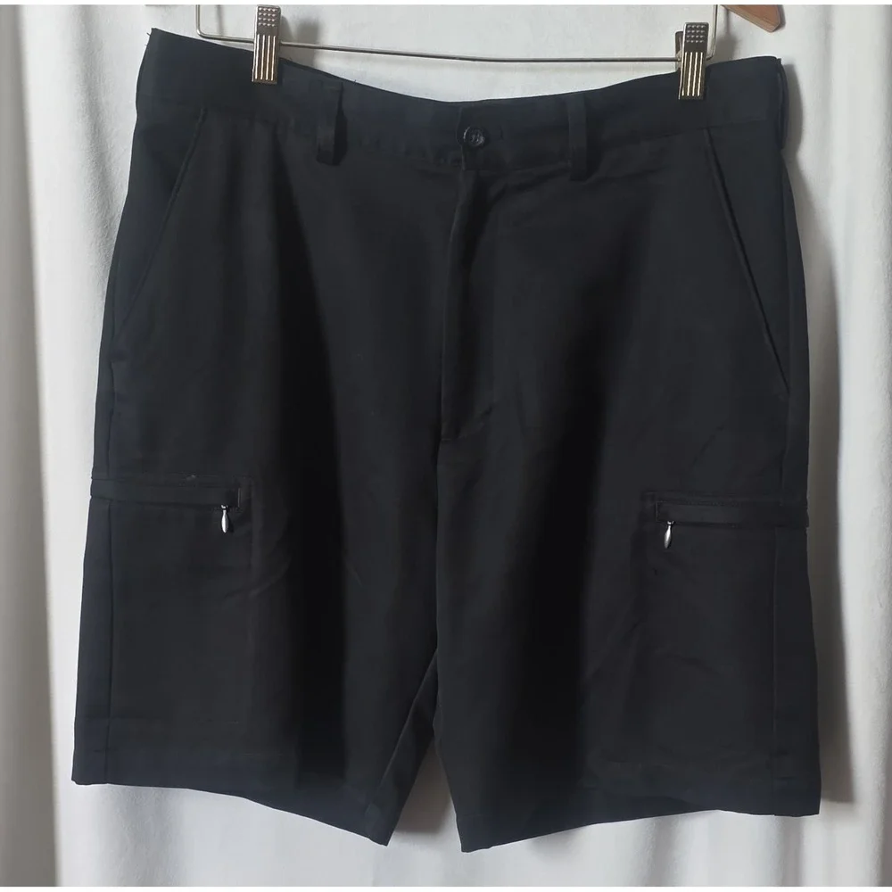 IZOD Golf men's black cargo shorts, size 34, regular fit, 10